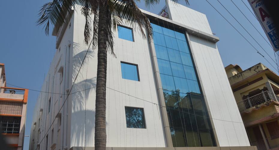 Hotel S G International, Dhanbad 1